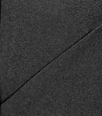 Detailansicht der hochwertig verarbeiteten Naht am Muliplyfashion A-Linien Kleid.