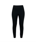 Anliegende schwarze Multiplyfashion Hose mit elastischem Gummibund.